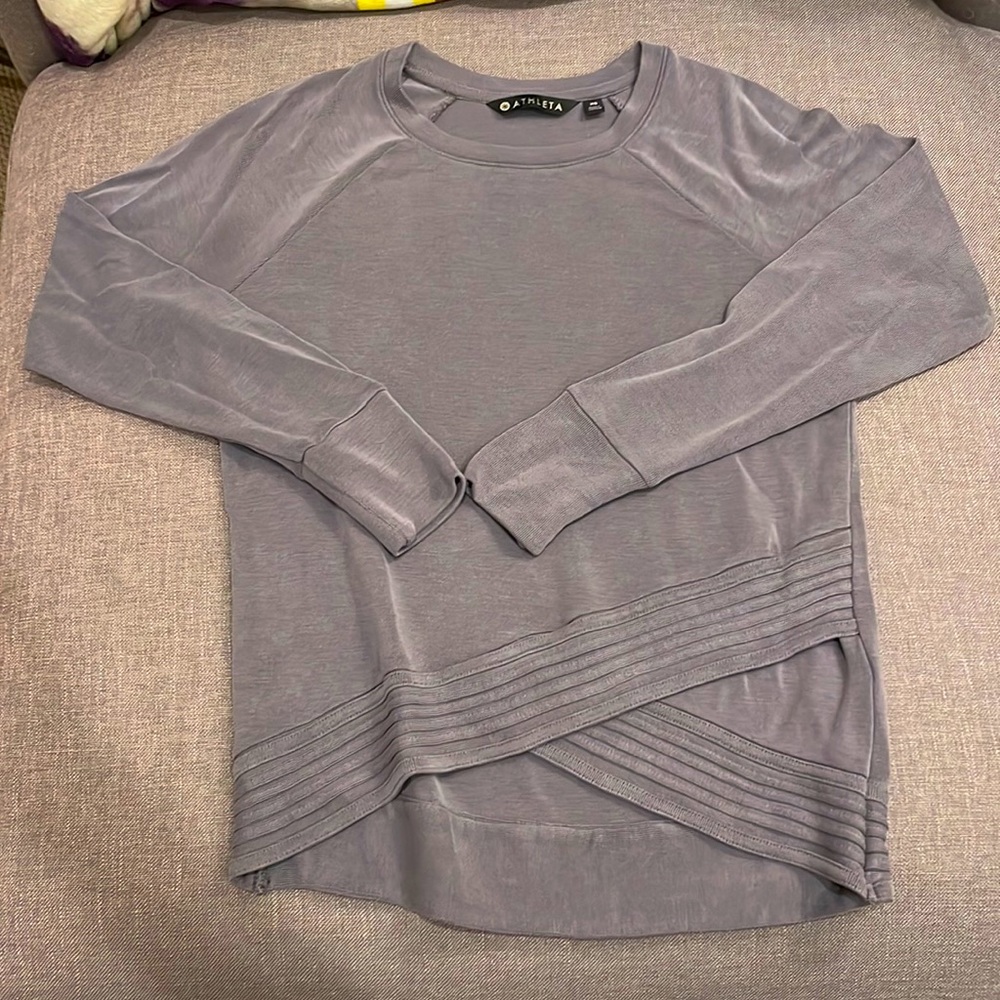 Athleta crew neck sweatshirt